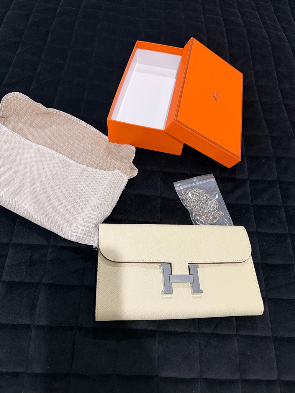 Mini Wallet on Chain in Ivory